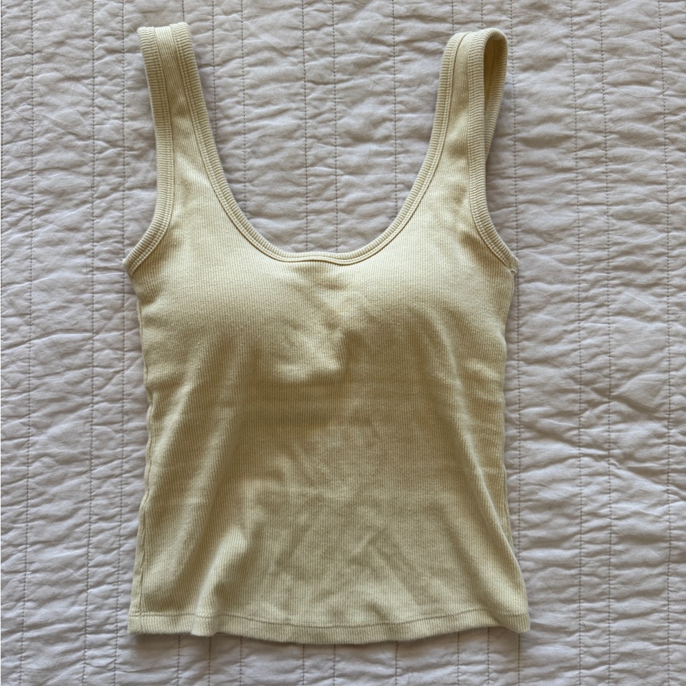 Abercrombie Bra-Free Rib Scoopneck Tank in pale yellow
